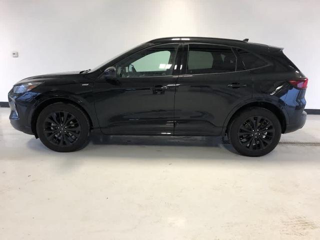2023 ford escape st-line elite