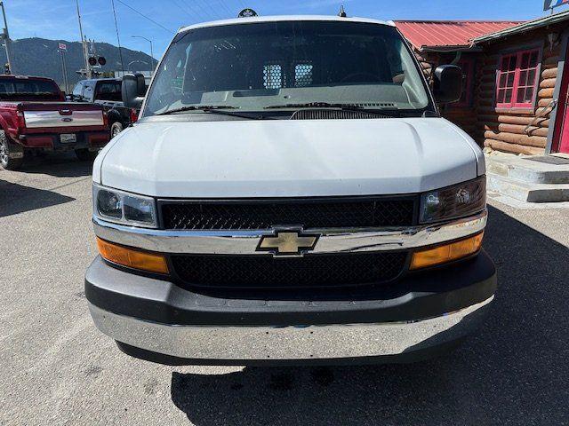 2022 chevrolet express 2500 rwd 2500 regular wheelbase wt