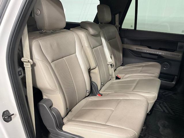 2018 ford expedition max xlt