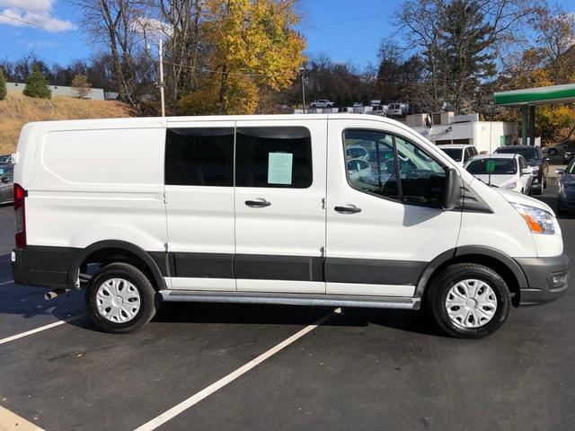 2022 ford transit-250 t-250