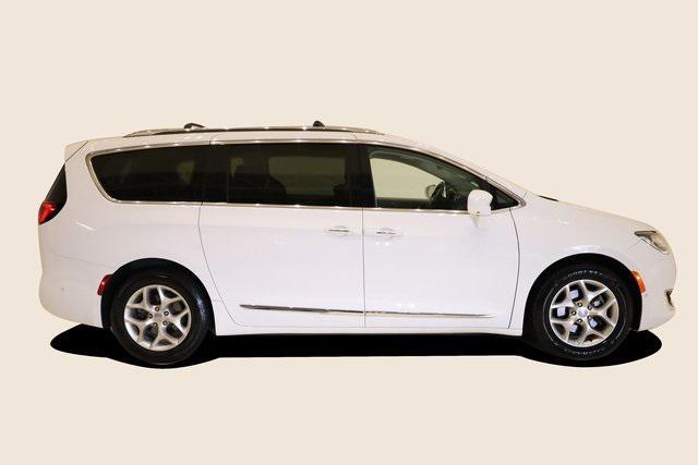 2018 chrysler pacifica touring-l plus