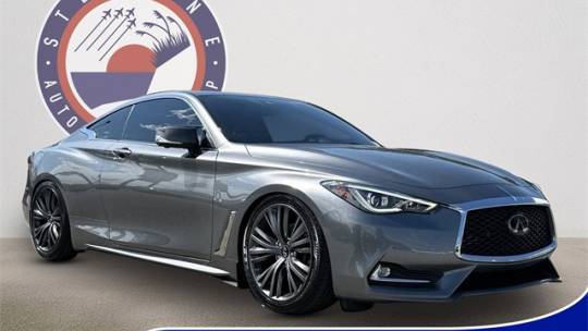 2022 Infiniti Q60 luxe