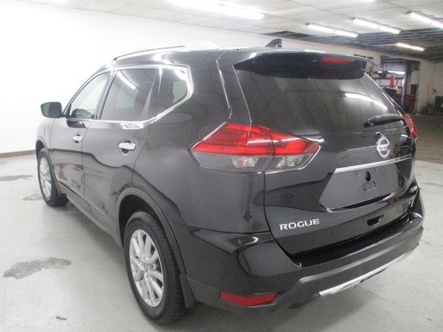 2017 nissan rogue sv