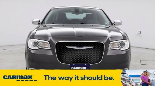 2019 Chrysler 300