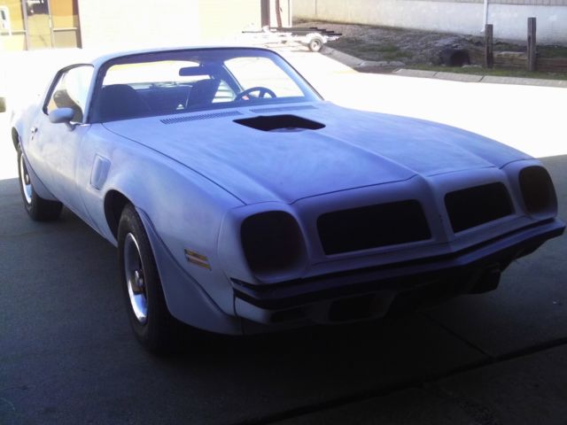 pontiac firebird trans am 1975