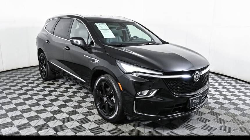 2023 buick enclave essence