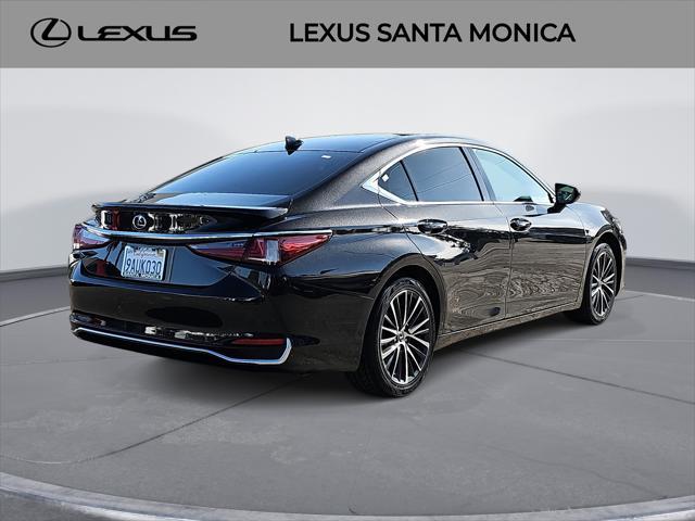 2022 lexus es 300h base