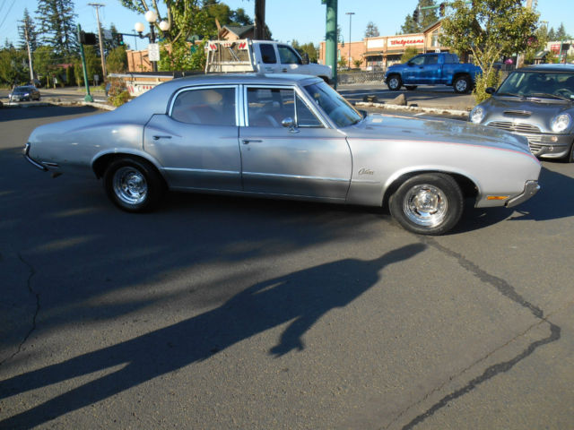 1970 oldsmobile cutlass 55k silver survivor matching # drivetrain