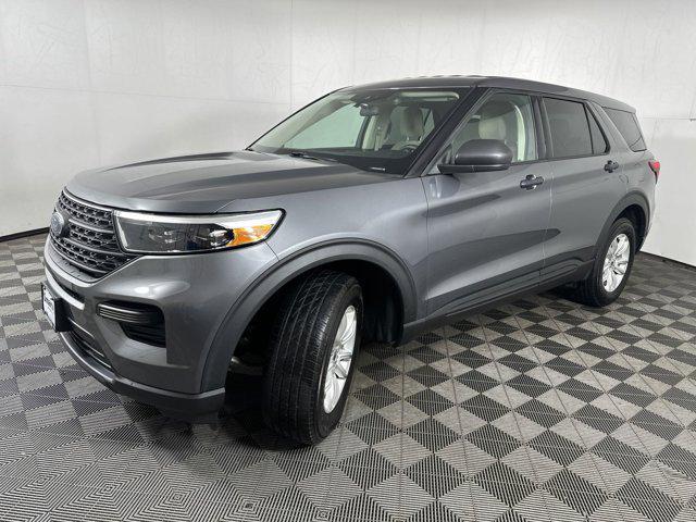 2021 ford explorer base
