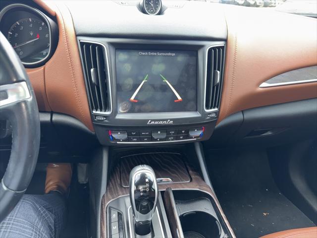 2018 maserati levante base