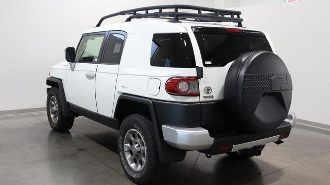 2013 toyota fj cruiser base