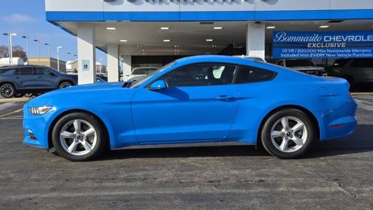 2017 ford mustang v6