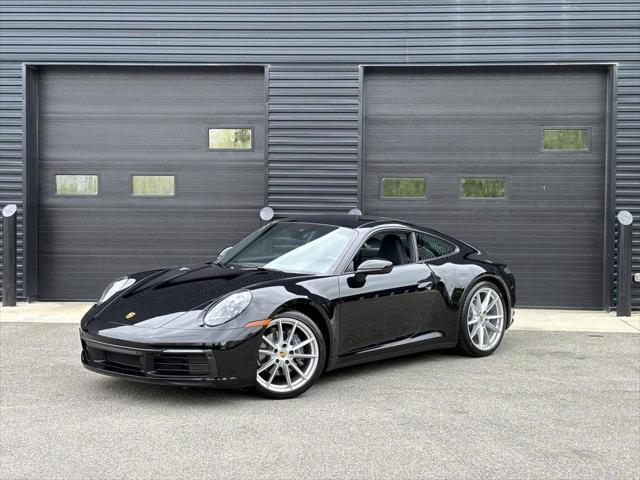 2022 porsche 911 carrera