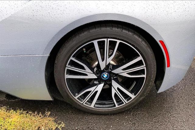 2014 bmw i8 base