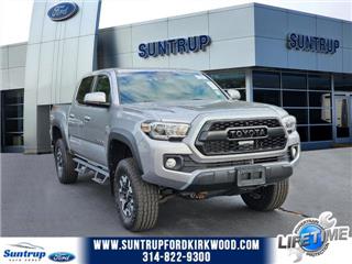 2021 Toyota Tacoma sr v6