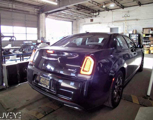 2016 chrysler 300 s