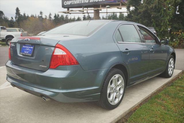 2011 ford fusion se