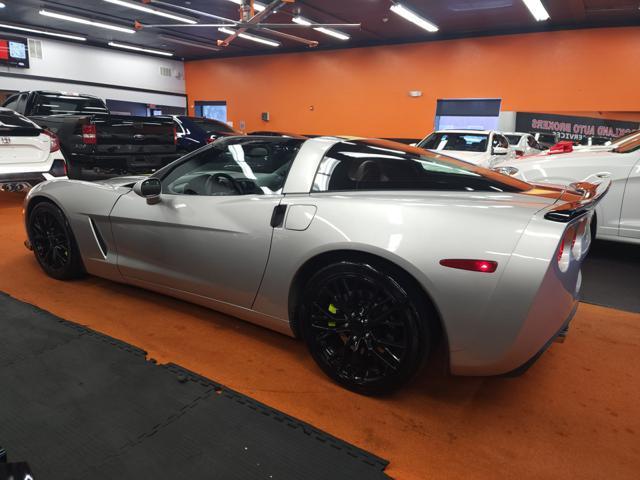 2005 chevrolet corvette base
