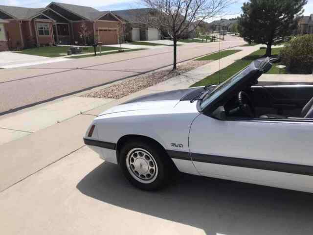 1985 ford mustang gt convertible white rwd manual lx