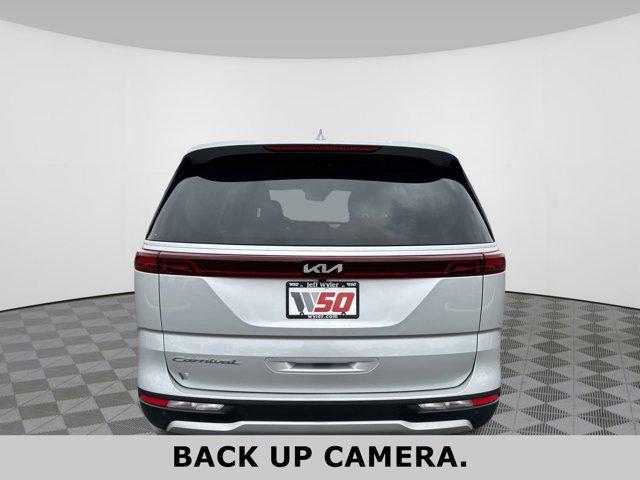 2022 kia carnival lx