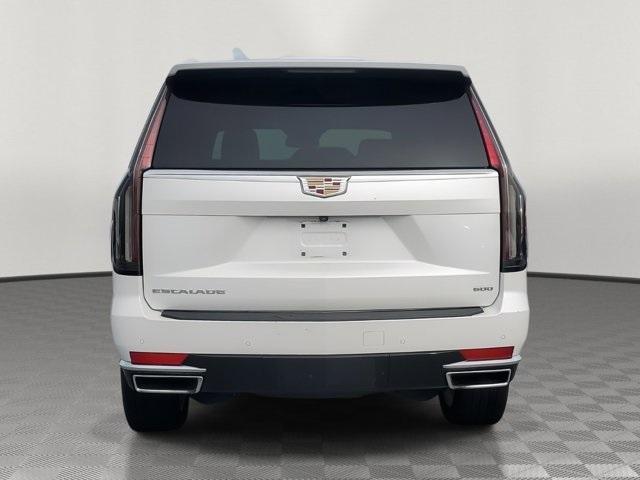 2022 cadillac escalade luxury