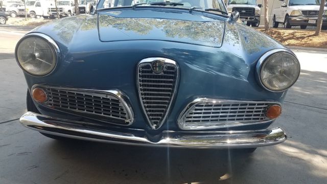 1960 alfa romeo sprint giulietta coupe