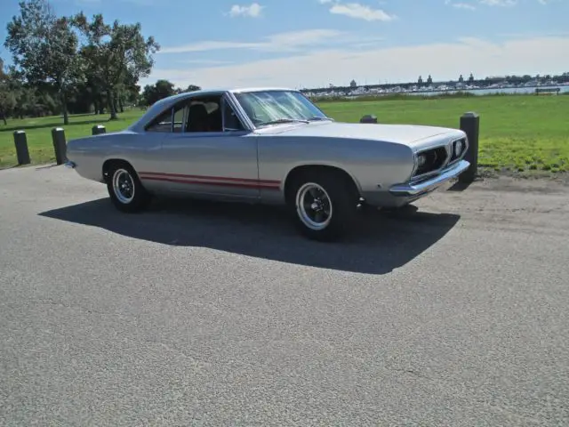plymouth: barracuda hemi