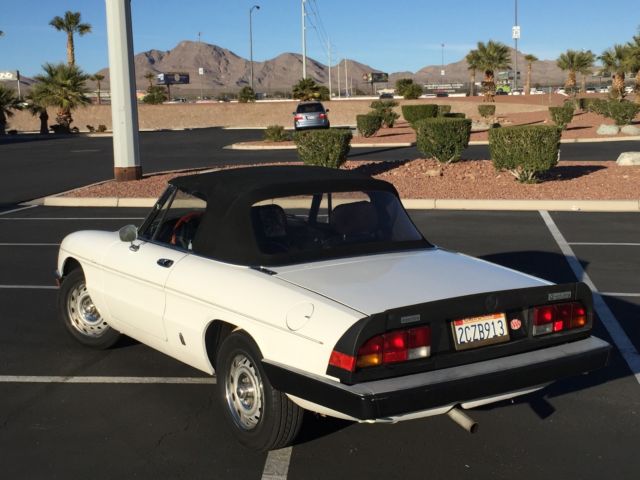 1985 alfa romeo spider veloce white only 64k. overall good condition no reserve
