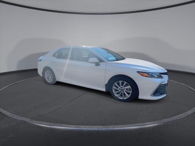 2023 toyota camry le