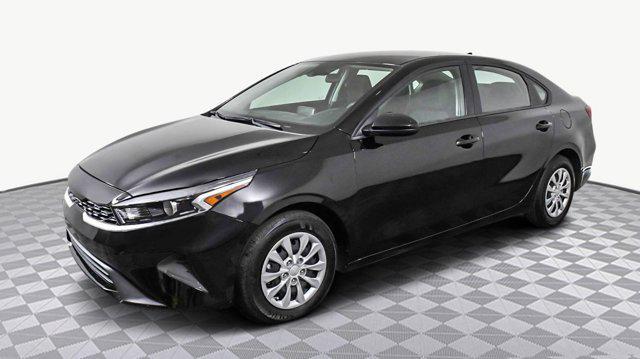 2023 kia forte lx