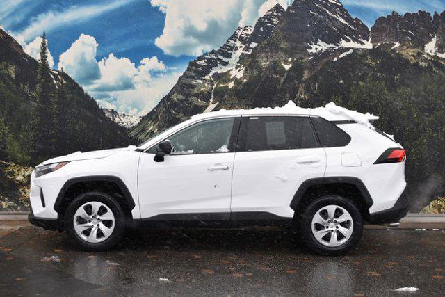 2023 toyota rav4 le