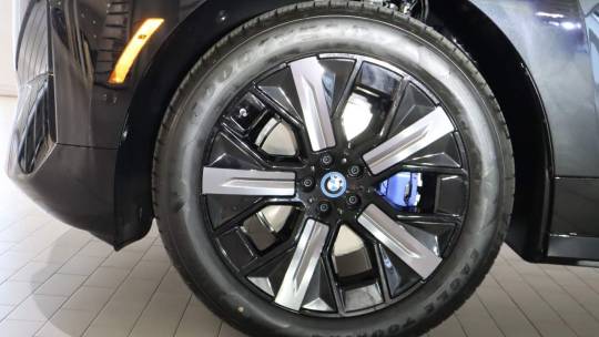 2024 BMW iX