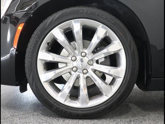 2019 chrysler 300 touring