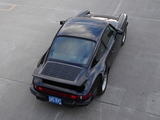 1985 carrera coupe / 24,975 miles / original paint / free carfax / extra clean