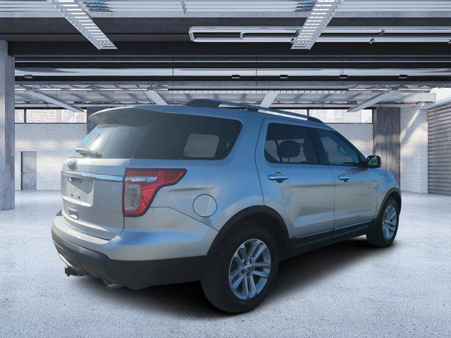 2012 ford explorer xlt