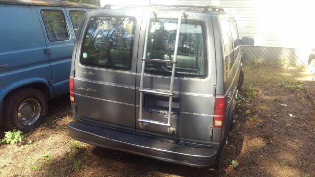 1989 chevy astro supersport, very rare rl version