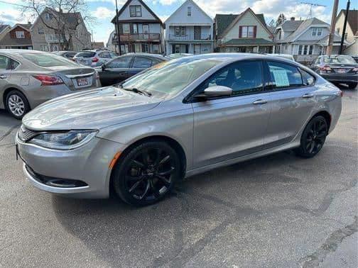 2016 chrysler 200 s in milwaukee, wisconsin