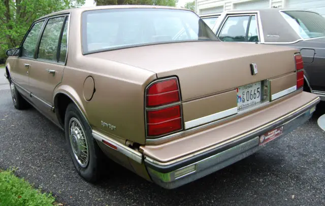 1989 oldsmobile 88 delta royale, 3.8l v6, "cream puff" - all owners same family