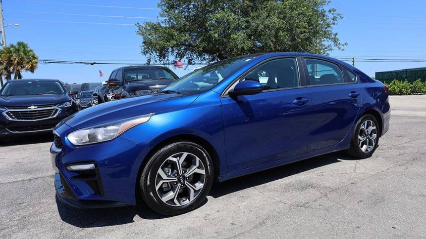 2021 kia forte lxs