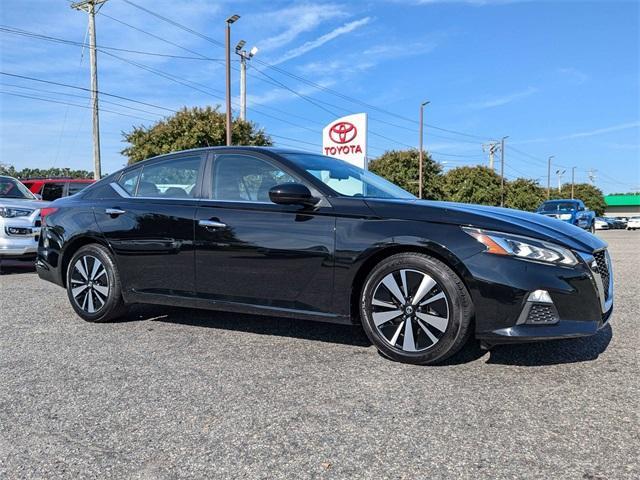 2022 nissan altima 2.5 sv