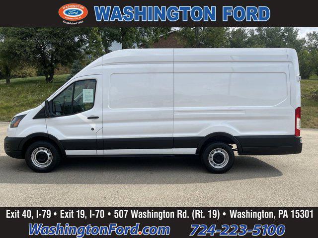 2023 ford transit-250 base