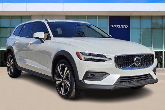 2024 volvo v60 cross country b5 plus
