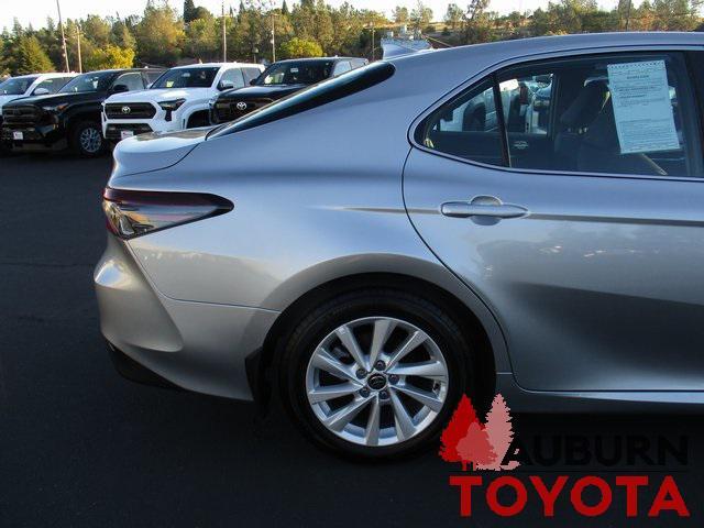 2024 toyota camry le