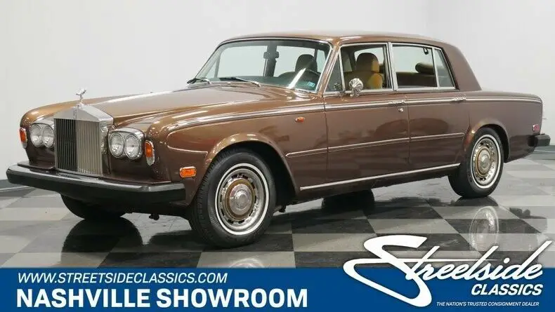 classic vintage rolls royce luxury