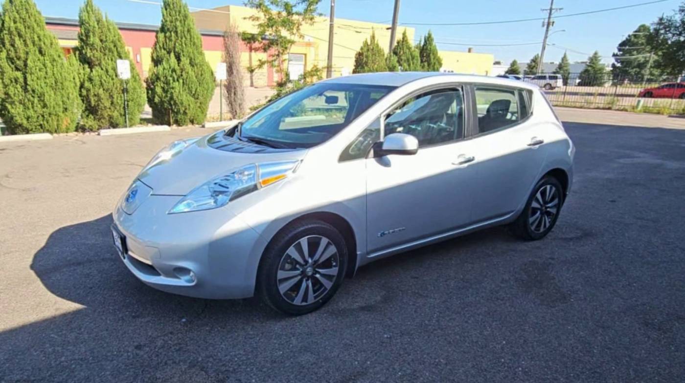 2017 nissan leaf sv