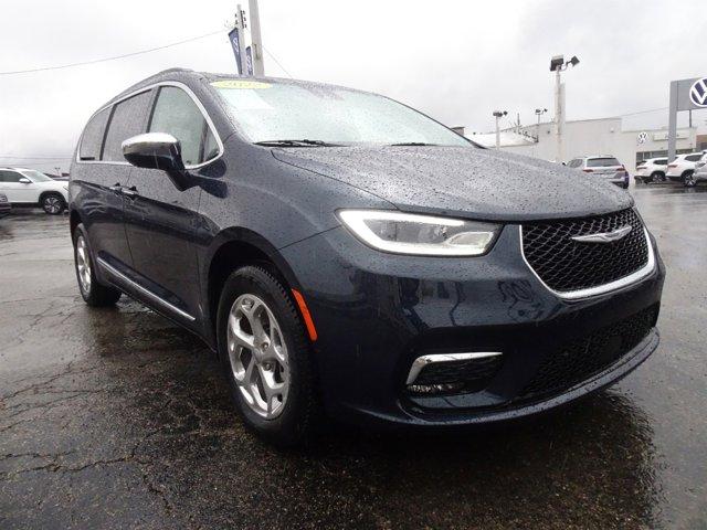 2022 chrysler pacifica limited