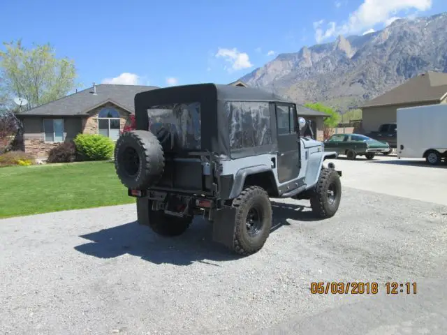 toyota fj40 cruiser - the ultimate rock crawler