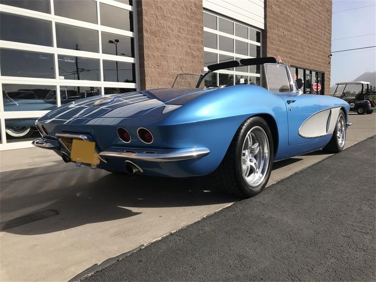 1961 chevrolet corvette