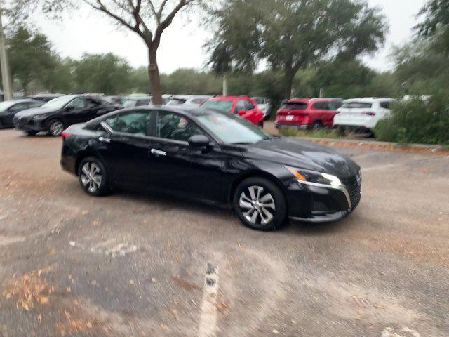 2024 nissan altima s fwd