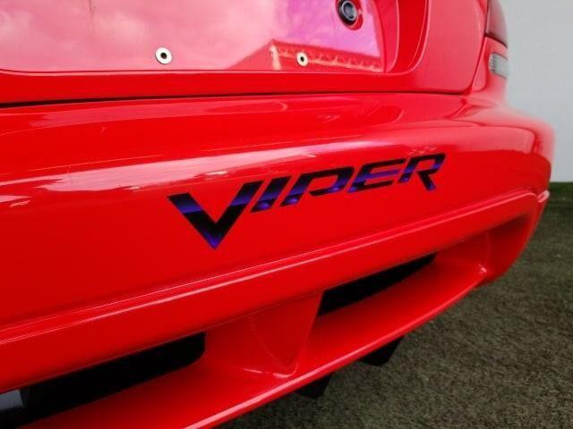 2006 dodge viper srt10